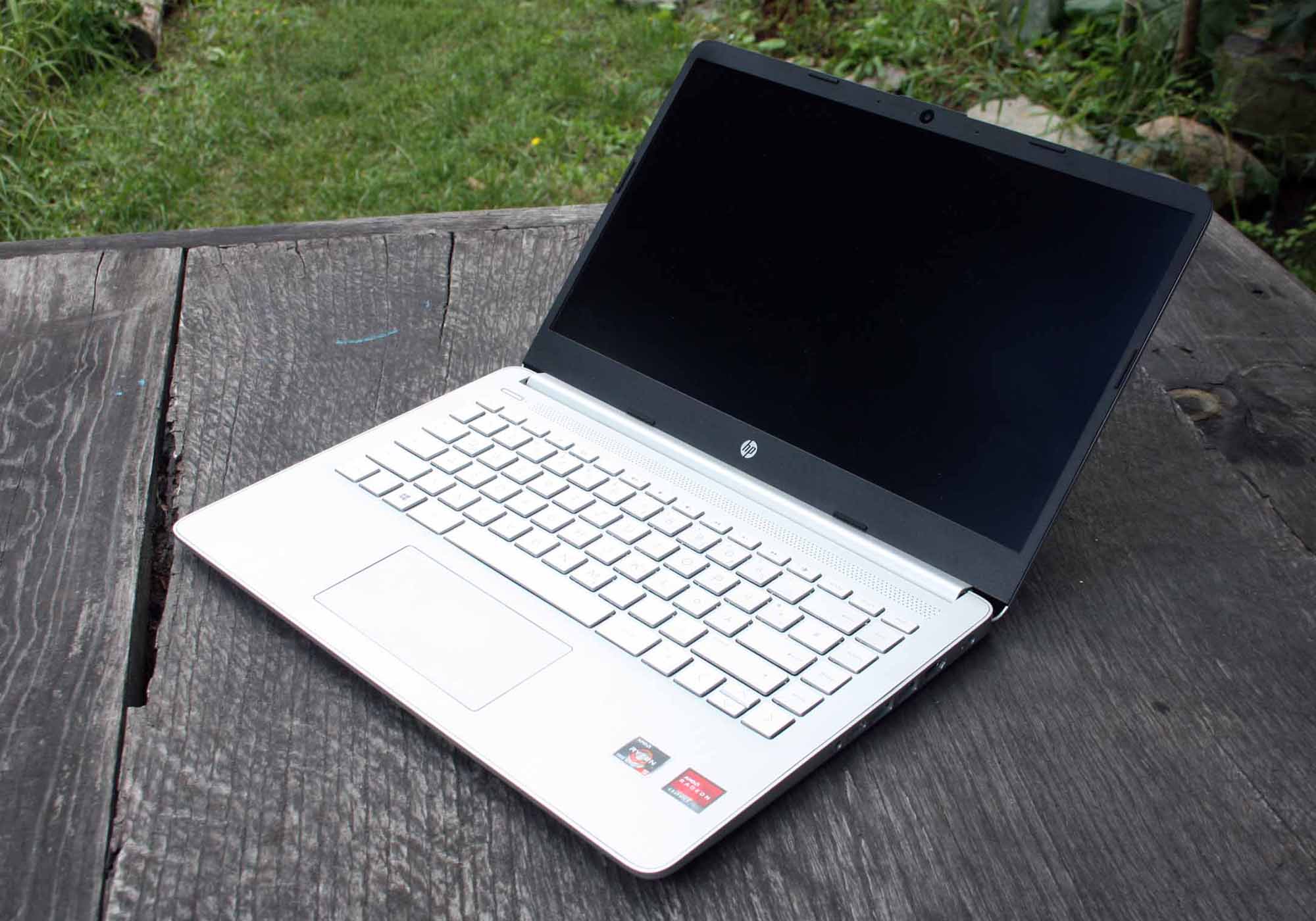 Hp 14s Met Ryzen In Review Goedkope Laptop Geeft Potentieel Weg Notebookchecknl 1623