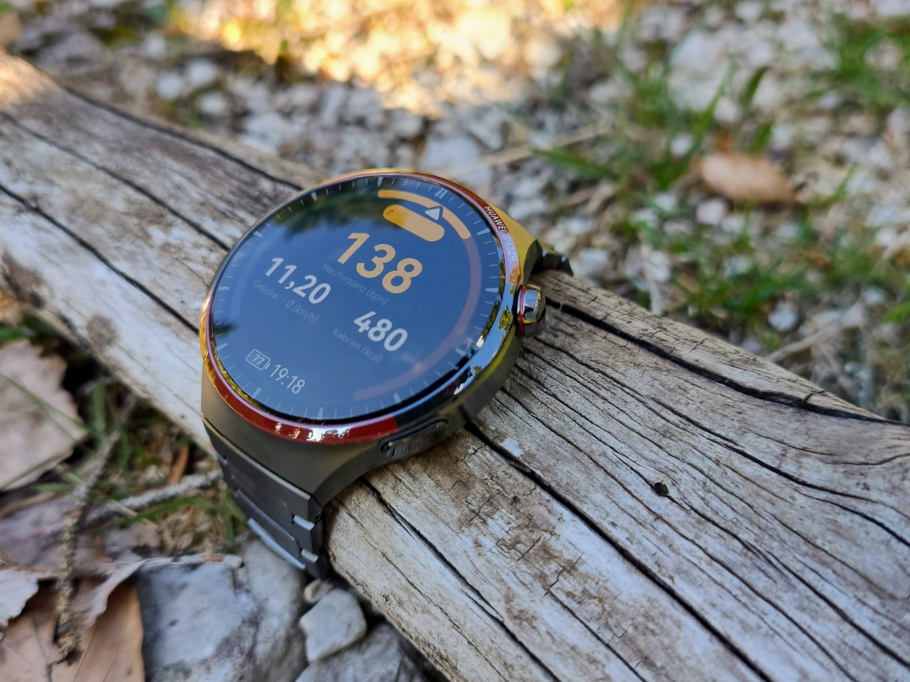 Huawei Watch 4 Pro Space Edition smartwatch review Titanium model kreeg een facelift Notebookcheck