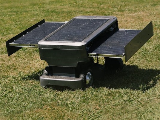 ontwerper pedaal architect Nieuwe SunScout Pro robot grasmaaier op zonne-energie is bezig met  crowdfunding - Notebookcheck.nl Nieuws