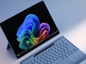 Microsoft vernieuwt binnenkort mogelijk officieel de Surface Pro 11 met Qualcomm's krachtigste Snapdragon X Elite-chipset voor consumenten. (Afbeeldingsbron: Microsoft)