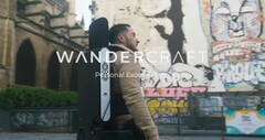 Wandercraft Personal Exoskeleton stelt verlamden in staat om zelfstandig te lopen, zitten en staan. (Bron: Wandercraft)