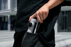 De Flow Pro kan in opgevouwen toestand in uw zak worden gestopt (Afbeelding bron: Insta360)