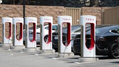 Tesla kondigt virtueel wachtrijoplossing aan om confrontaties tussen bestuurders bij Supercharger-locaties tegen te gaan (Afb. bron: Tesla)