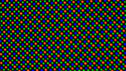 Het OLED-beeldscherm heeft een RG/BG subpixelmatrix die uit één rode, één blauwe en één groene lichtdiode bestaat.