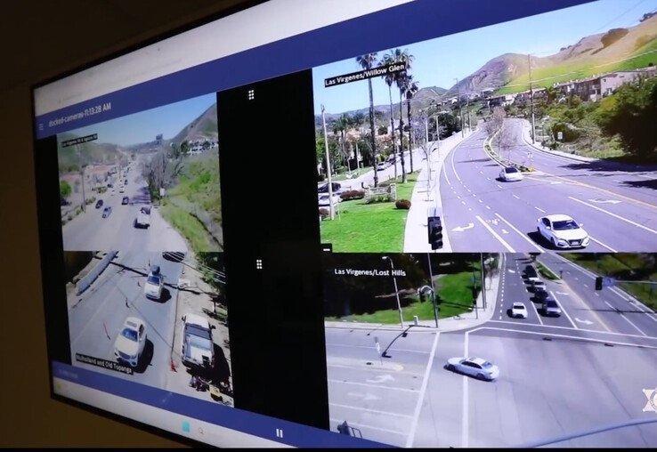 Het LASD Watch Center heeft 24/7 toegang tot Level 2-geregistreerde camera's en alle openbare camera's zoals straatcamera's. Het centrum heeft alleen in noodgevallen toegang tot Level 1-geregistreerde camera's. (Afbeeldingsbron: LASD op Facebook)