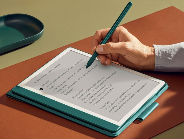 De Kindle Scribe 2024 is verkrijgbaar in twee kleuren, waaronder Metallic Jade. (Afbeelding bron: Amazon)