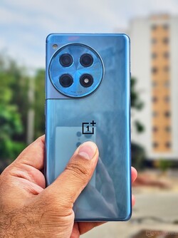 OnePlus 12R 5G in Koel Blauw