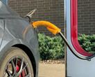 Een Supercharger handvat koelen met een natte handdoek (Afbeelding bron: Out of Spec/X)