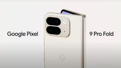 Google heeft de Pixel 9 Pro Fold zo ontworpen dat deze niet compatibel is met zijn officiële draadloze opladers. (Afbeeldingsbron: Google)