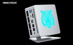 De UM780 XTX wordt de eerste mini-pc van MINISFORUM met een speciale Oculink-poort. (Afbeeldingsbron: MINISFORUM via Minixpc)