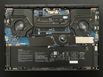 ROG Zephyrus G16 RTX 4070 laptop