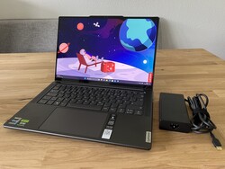 In review: Lenovo Yoga Pro 9i 14. Testmodel met dank aan Campuspoint.