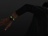 De nieuwste wearable van Xiaomi wordt geleverd met een optionele glow in the dark horlogeband. (Afbeelding bron: Xiaomi)