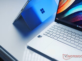 Het is echter nog niet duidelijk of de richtprijs van $700 voor 2025 Snapdragon X-serie pc's voor laptops is (Afbeelding bron: Notebookcheck)