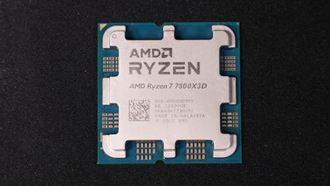 Valse Ryzen 7 7800X3D IHS (Afbeelding bron: Der8auer)