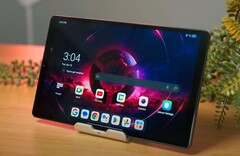 Lenovo&#039;s populaire Legion Y700 gaming-tablet werd internationaal gelanceerd als de Legion Tab. (Afbeeldingsbron: TechniQualities via YouTube)