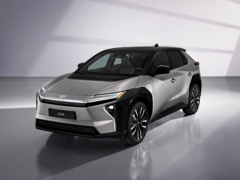 Toyota vernieuwt de bZ4X elektrische SUV en introduceert nieuwe opties. (Afbeeldingsbron: Toyota)