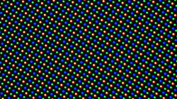 De OLED-schermen zijn gebaseerd op een RGGB sub-pixelmatrix die bestaat uit één rode, één blauwe en twee groene lichtgevende diodes.