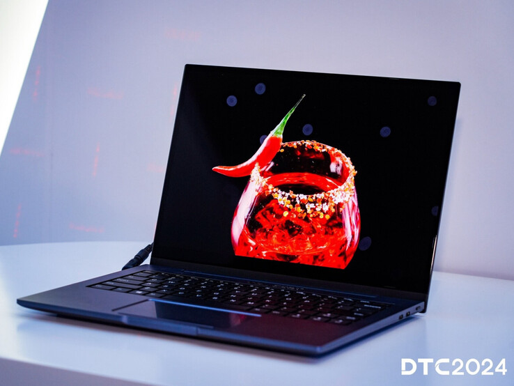 TCL hoopt dat haar 14-inch IJP OLED paneel gebruikt zal worden in laptops. (Afbeeldingsbron: TCL)