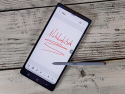 De S Pen maakt opnieuw deel uit van de Galaxy S25 Ultra. (Afbeeldingsbron: Daniel Schmidt)