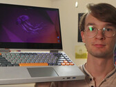 YouTuber bouwt doe-het-zelf-laptop met mechanisch toetsenbord omdat het oorspronkelijke toetsenbord het twee keer begaf (Afbeelding bron: Marcin Plaza)