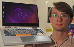 YouTuber bouwt doe-het-zelf-laptop met mechanisch toetsenbord omdat het oorspronkelijke toetsenbord het twee keer begaf (Afbeelding bron: Marcin Plaza)