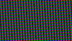 Het LC-beeldscherm is gebaseerd op een klassieke RGB-subpixelmatrix die bestaat uit een rode, een blauwe en een groene lichtdiode.