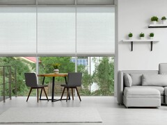 Mado C-Series Shades gebruiken zonne-energie om energie voor koeling en verwarming te besparen door de shades automatisch omhoog en omlaag te doen. (Afbeeldingsbron: Mado Dynamic)