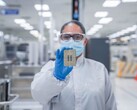 Intel meldt succes met ASML's High-NA EUV-lithografiemachines. Afgebeeld: Een Intel Xeon chip. (Afbeeldingsbron: Intel)