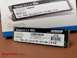 De SSD TeamGroup MP44, geleverd door TeamGroup