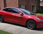 Andy Slye's Model 3 (RWD, Long Range) heeft in zes jaar meer dan 150.000 mijl afgelegd. (Afbeelding Bron: Andy Slye via YouTube)