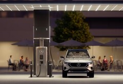 Mercedes-Benz investeert 1 miljard dollar in de uitbreiding van het Noord-Amerikaanse krachtige laadnetwerk voor EV&#039;s met Alpitronic. (Bron: M-B)