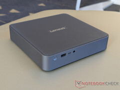 Lenovo IdeaCentre Mini x is verkrijgbaar met drie Snapdragon X-serie CPU-opties (Afbeelding bron: Notebookcheck)