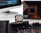 De AMD Ryzen 5 9600X kan in de komende weken een tweecijferige procentuele prestatieverhoging tegemoet zien. (Afbeeldingsbron: Sebastian Bade / Notebookcheck)