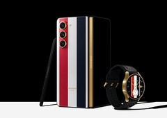 De Galaxy Z Fold5 en Galaxy Watch6 in hun Thom Browne Edition-kleuren. (Afbeeldingsbron: Samsung)