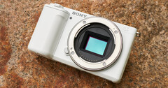 De Sony ZV-E10 II zal waarschijnlijk op 10 juli de verouderde ZV-E10 vervangen als nieuwe budgetvriendelijke APS-C hybride camera. (Afbeeldingsbron: Sony)