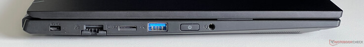 Links: Kensington-slot, Gigabit Ethernet, microSD-kaartlezer, USB-A 3.2 Gen 1 (5 Gbit/s), aan/uit-knop, 3,5-mm audio