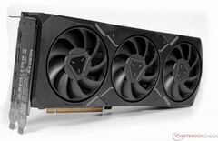 De AMD Radeon RX 7900 XT heeft een Navi 31 GPU met 80 MB Infinity Cache. (Bron: Notebookcheck)