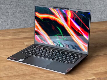 Editor's Choice Award voorjaar 2024: Lenovo IdeaPad Pro 5 14AHP9