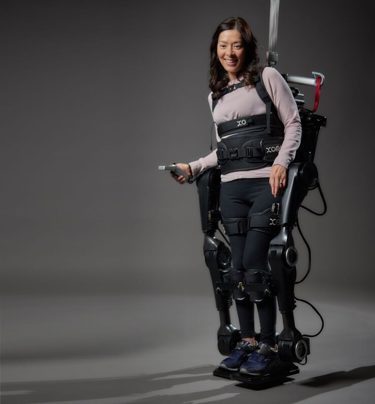 Het XoMotion exoskelet zal aanvankelijk worden gebruikt voor ruggenmergletselrevalidatie in Canada. (Afbeeldingsbron: Human in Motion Robotics)