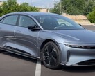 De Lucid Air Grand Touring heeft een indrukwekkend bereik van 480 mijl. (Afbeeldingsbron: TFLEV via YouTube)