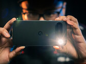 Sommige camerafuncties van de Pixel 9 Pro zouden binnenkort hun weg moeten vinden naar de oudere smartphones van Google. (Afbeeldingsbron: Amanz - Unsplash)