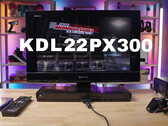 Sony Bravia KDL22PX300 combineert PS2 en Bravia KDL22BX300 TV (beeldbron: Denki op YouTube)