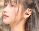 FiiO lanceert FP3 planaire in-ear monitors met gepatenteerd Tesla Valve akoestisch ontwerp en houten covers. (Afbeeldingsbron: FiiO)