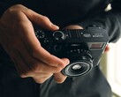 De productie van de Fujifilm X100 VI zal toenemen om uiteindelijk aan de grote vraag te kunnen voldoen. (Afbeeldingsbron: Fujifilm)