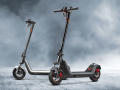 De NIU KQi 300X e-scooter heeft een bereik van 37,3 mijl (~60,0 km). (Afbeeldingsbron: NIU)