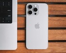 De Apple iPhone 15 en das iPhone 15 Pro waren de best verkochte smartphones in 2024. (Afbeeldingsbron: Lala Azizli)