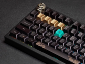 Keychron Black Myth Wukong draadloos mechanisch toetsenbord bovenaanzicht met artisan escape toets en accent toetsencaps