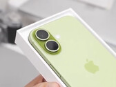 Alleen Apple's instapmodel zal naar verwachting prijsstijgingen vermijden, iPhone 17 dummy-eenheid afgebeeld. (Afbeeldingsbron: Majin Bu)