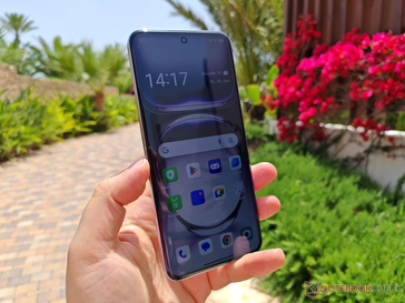 Oppo Reno12 Pro hands-on afbeelding (via Notebookcheck)
